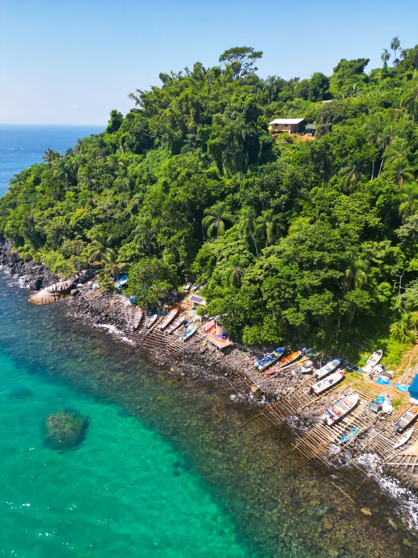 The coastline of São Tomé and Príncipe, a CPLP citizenship-by-investment option
