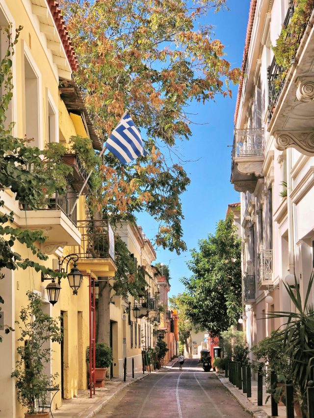 invest in greece